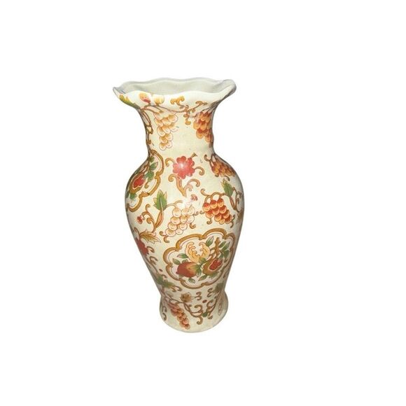 Mid-20th Century Chinese Export Decorative Floral Porcelain Vase - Picture 6 of 11